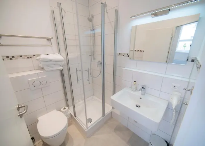 List Five - Your British Apartamento *