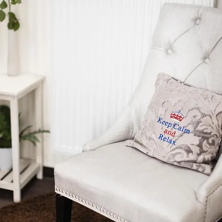 List Five - Your British דירה *