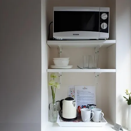 Apartmán List Five - Your British Štutgart