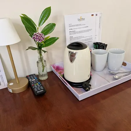 Apartmán List Five - Your British Štutgart