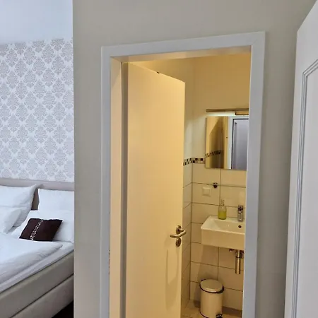 List Five - Your British Lejlighed *