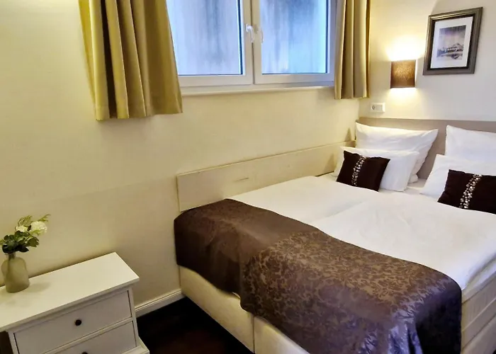 Apartman List Five - Your British