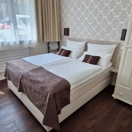 Apartament List Five - Your British *