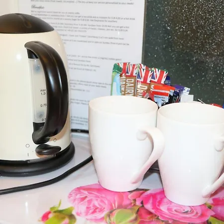 Apartamento List Five - Your British Estugarda